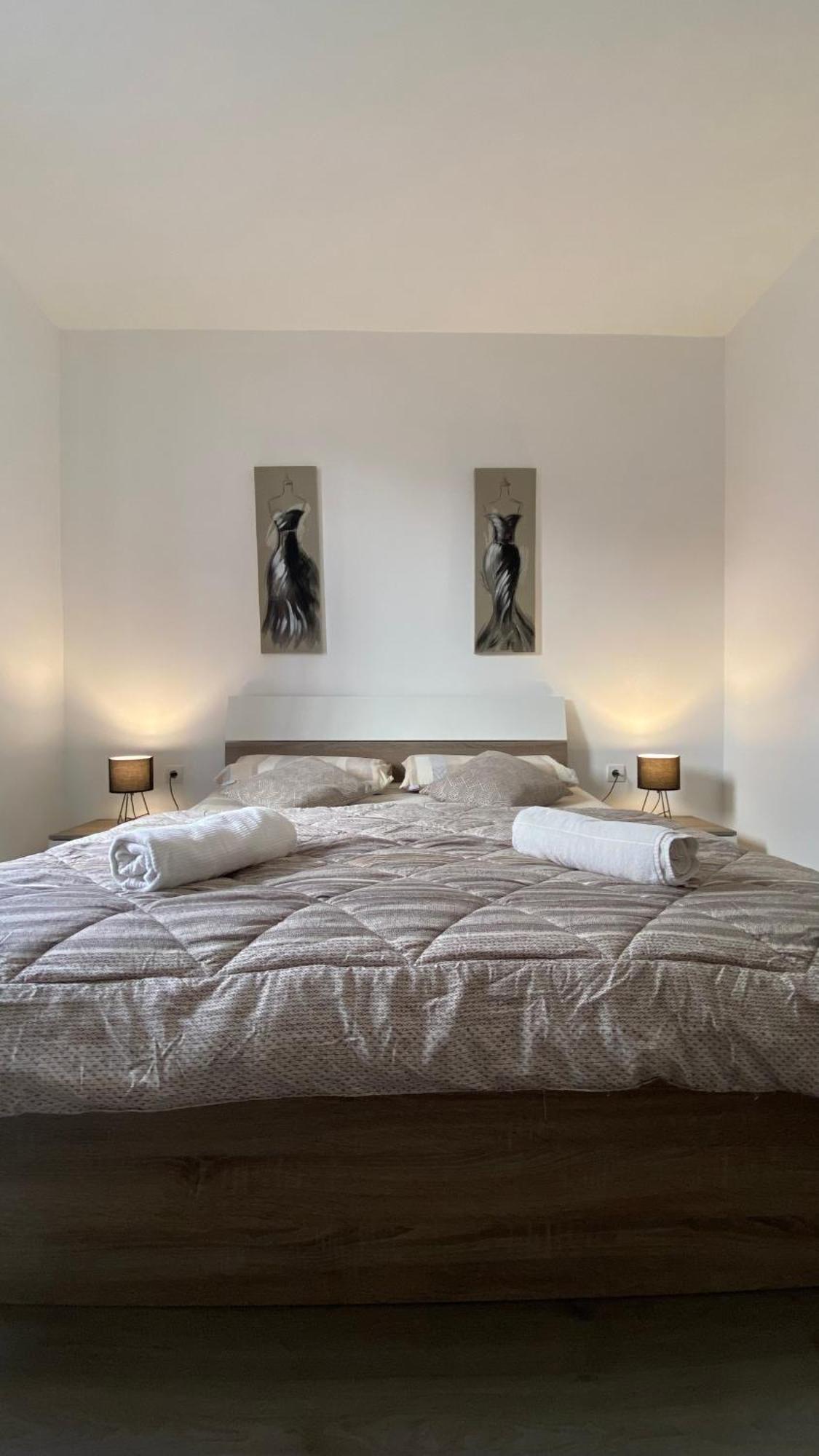 Ivni Apartmani Novigrad Istria エクステリア 写真