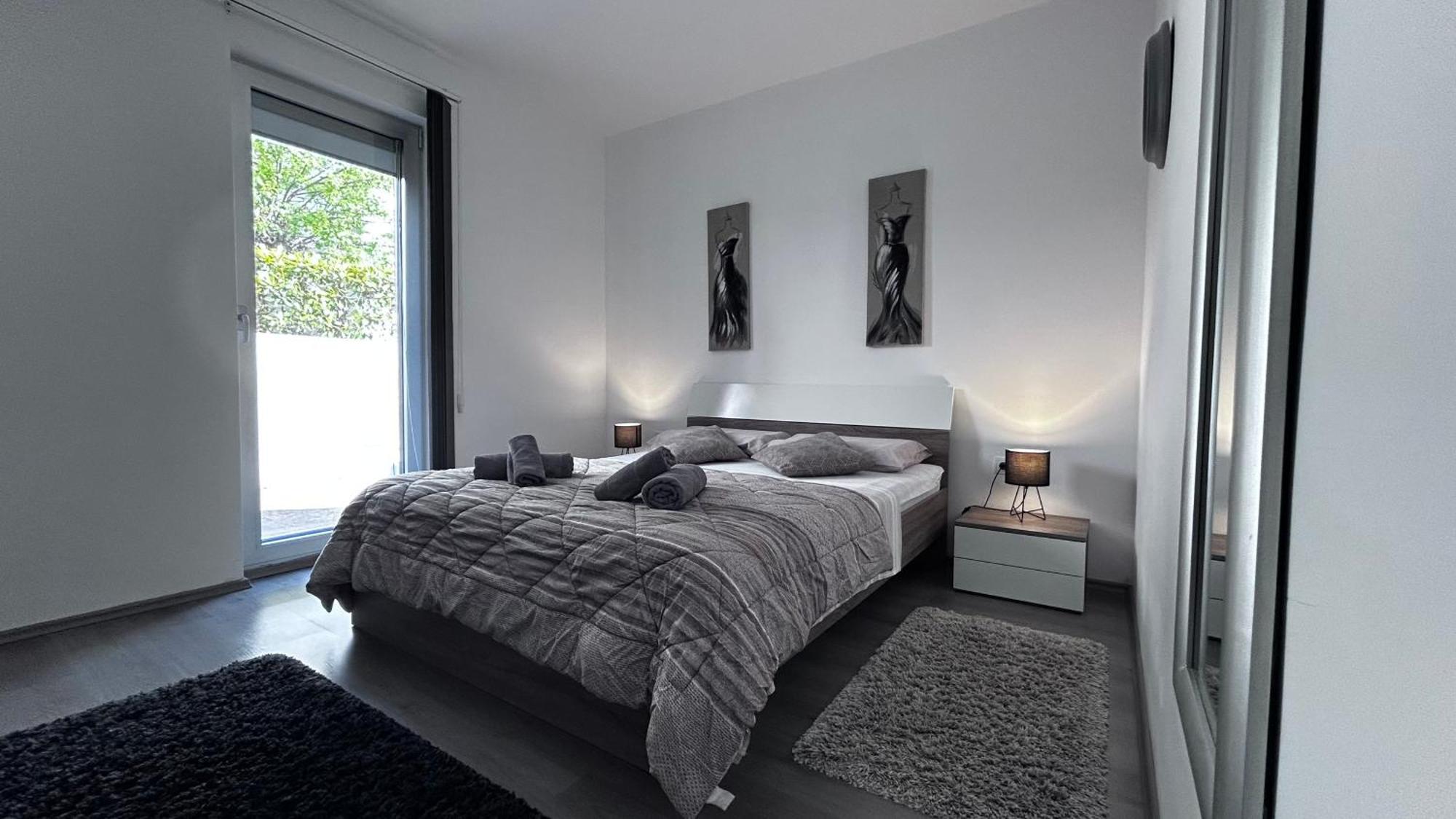 Ivni Apartmani Novigrad Istria エクステリア 写真