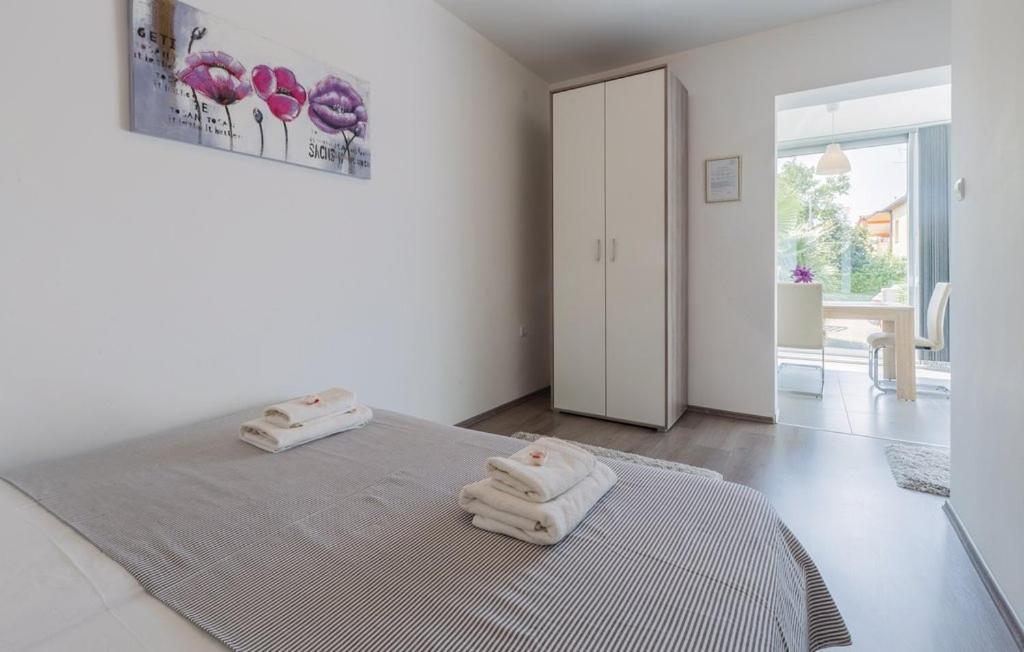 Ivni Apartmani Novigrad Istria エクステリア 写真